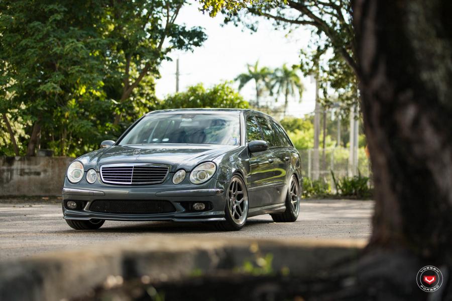 Mercedes-Benz E55 AMG Estate on Vossen Wheels (LC-104) '2016